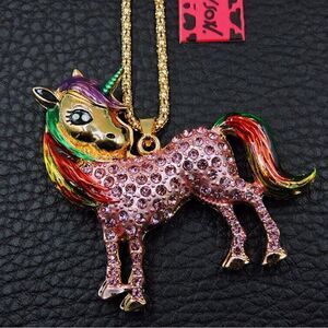 🦄 Betsey Johnson magical unicorn pendant necklace 🦄